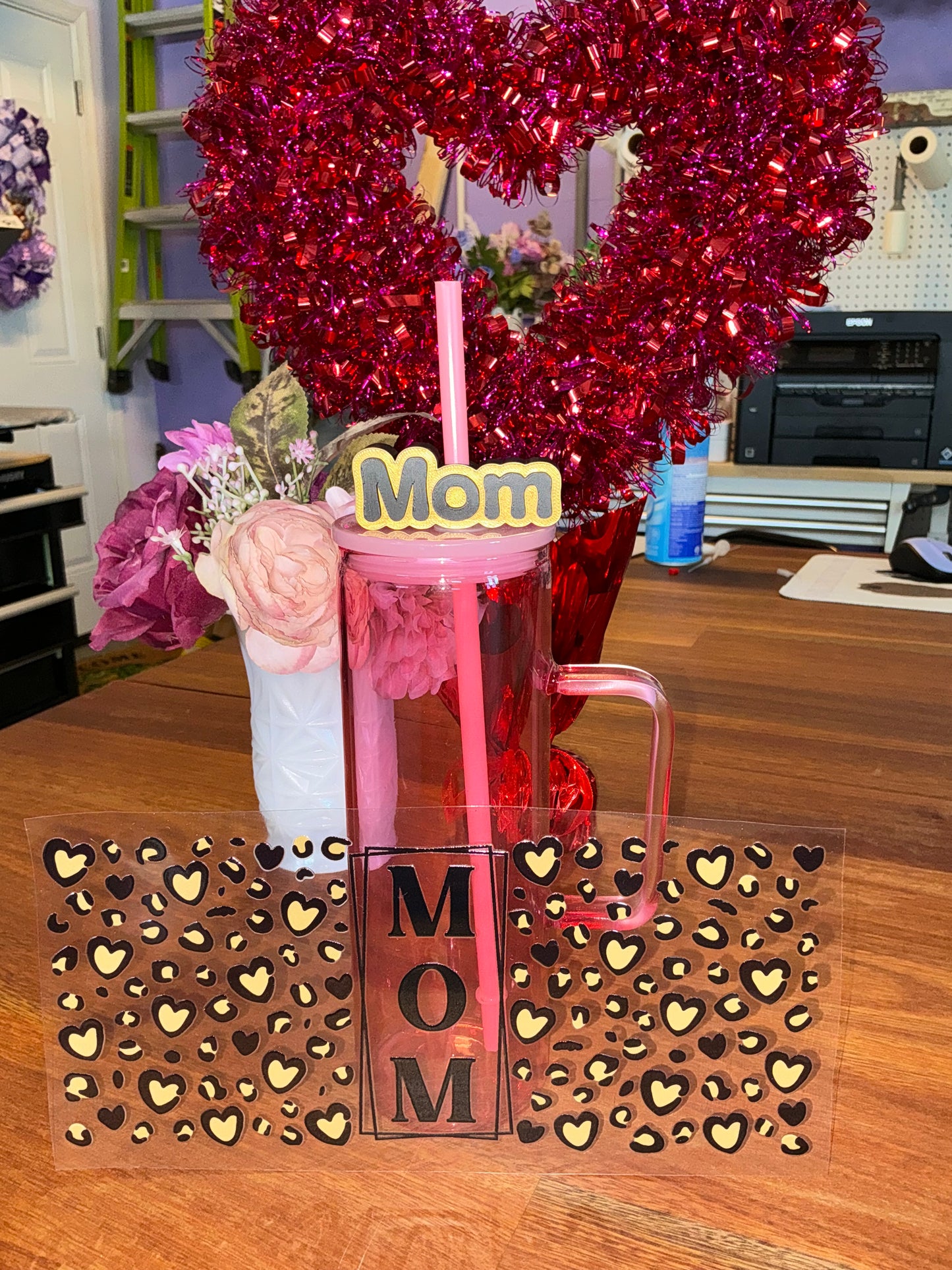 Mom straw topper