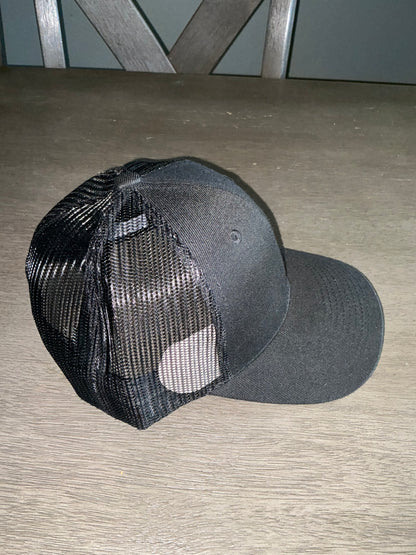 Black trucker hat